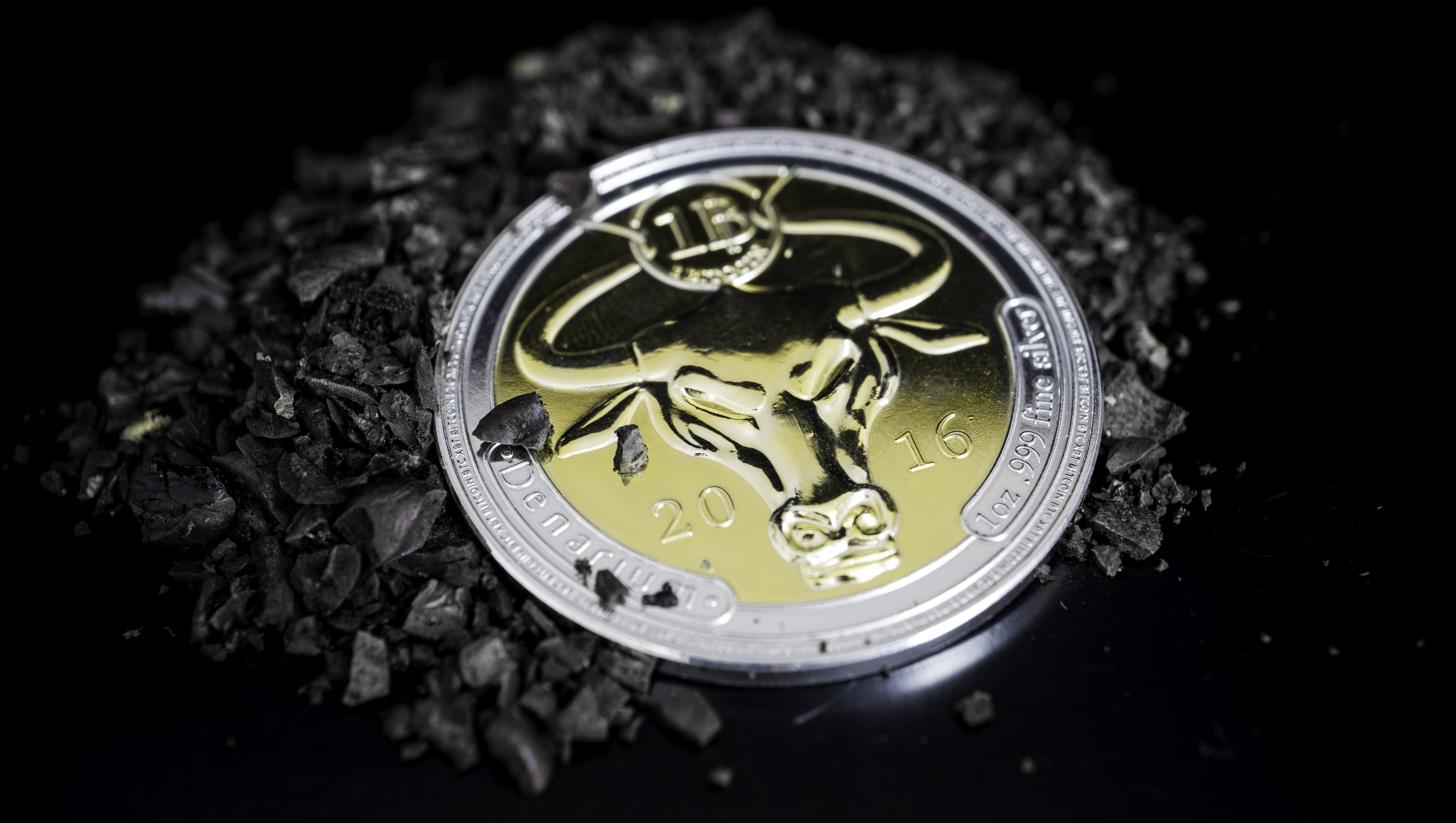 Denarium 1 BTC Silver Golden Edition bull coin dated 2016 with gilt centre and silver rim