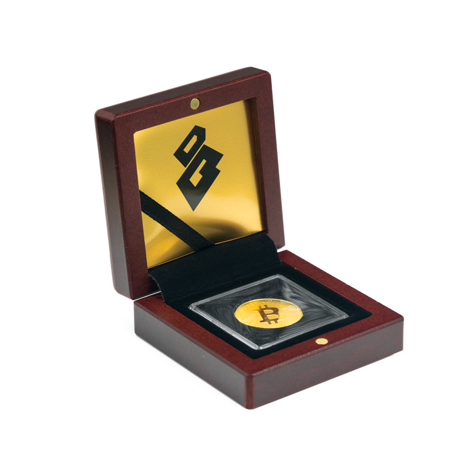 Denarium 1/2 BTC Gold — Presentation box · obverse